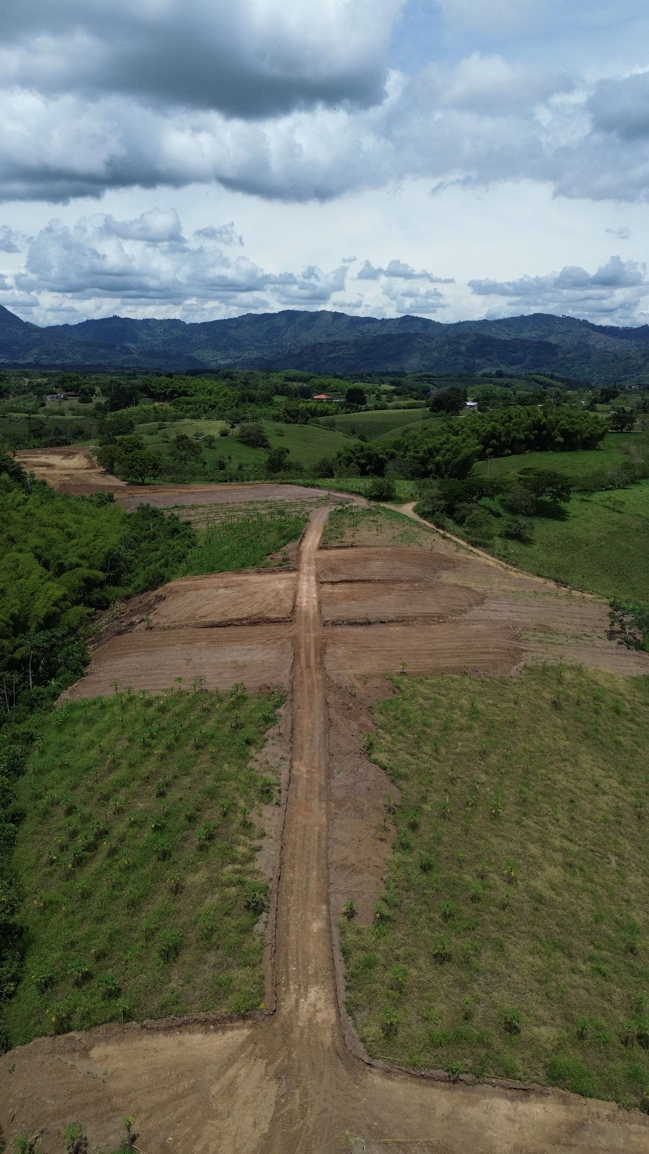 UCRANIA | PROYECTO CAMPESTRES EN QUIMBAYA QUINDIO