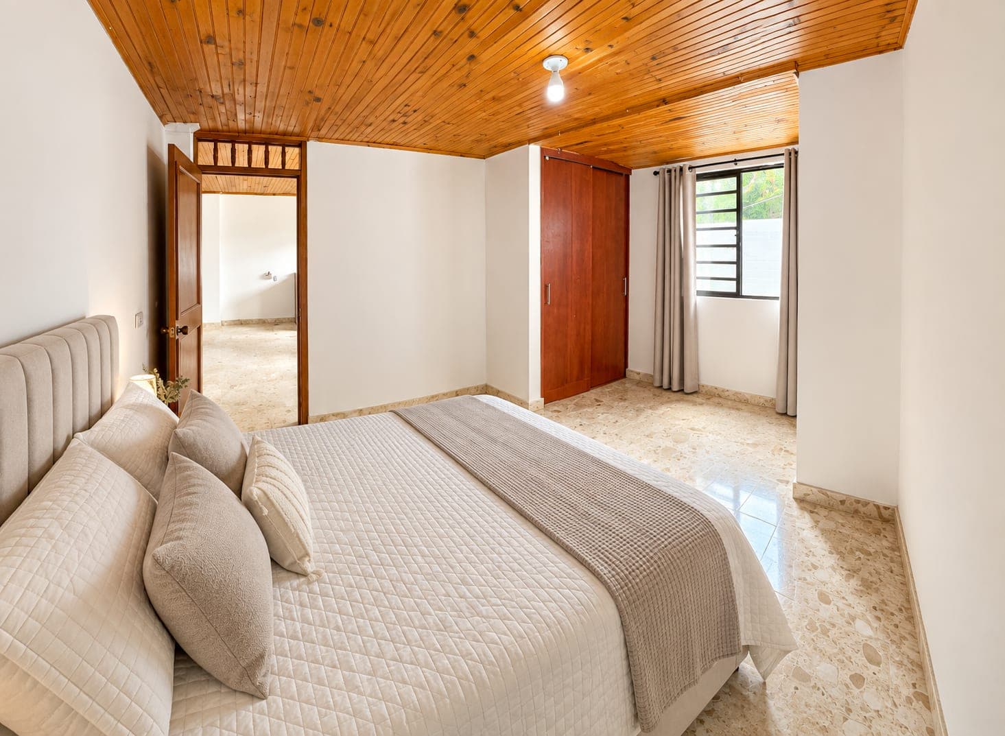🏡 CASA CON DOBLE RENTA – EXCELENTE OPORTUNIDAD DE INVERSIÓN
