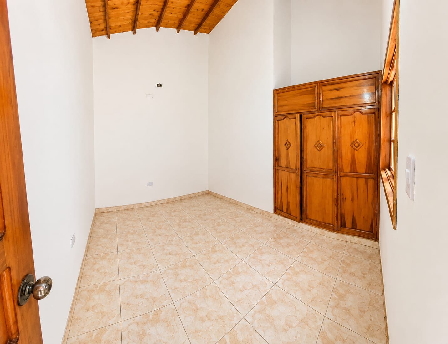 🏡 CASA CON DOBLE RENTA – EXCELENTE OPORTUNIDAD DE INVERSIÓN