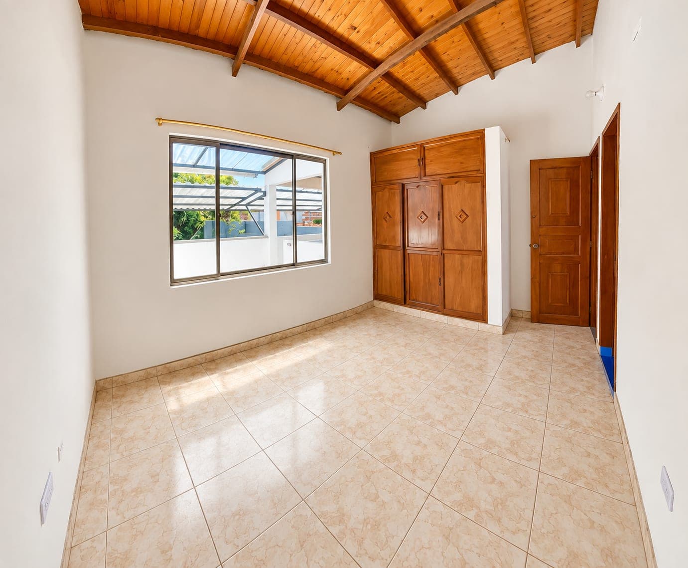 🏡 CASA CON DOBLE RENTA – EXCELENTE OPORTUNIDAD DE INVERSIÓN